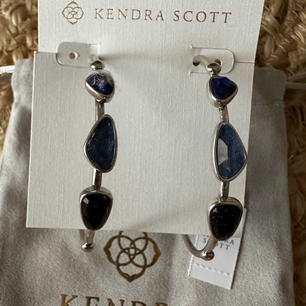 Kendra Scott Women’s Blue Stone Silver Hoop Earrings NWT $125.00